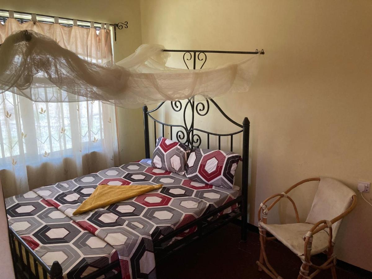 Lake Natron Maasai Guesthouse Mtowabaga Экстерьер фото